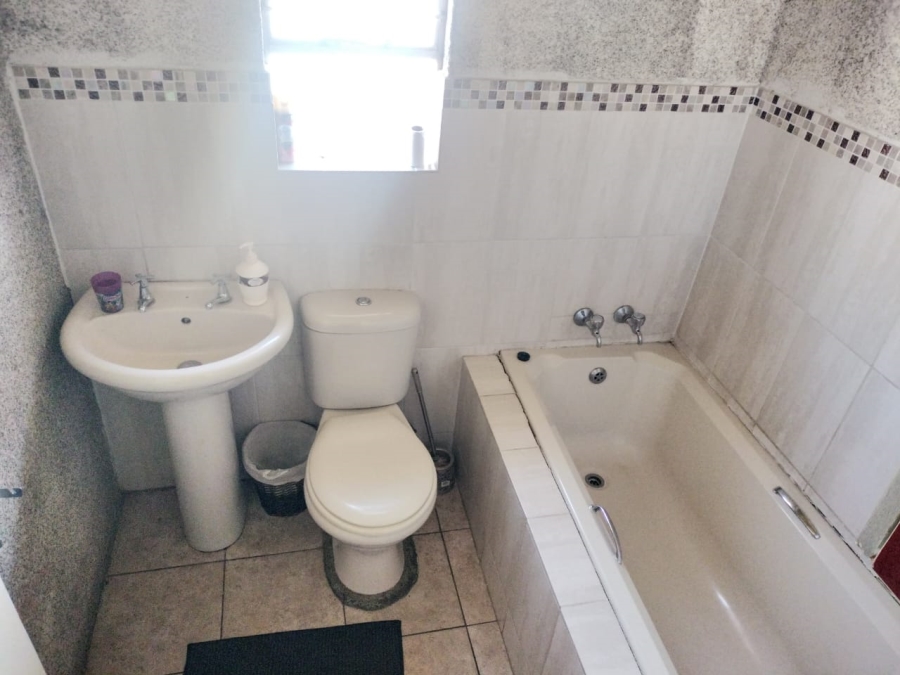 3 Bedroom Property for Sale in Raceway Free State